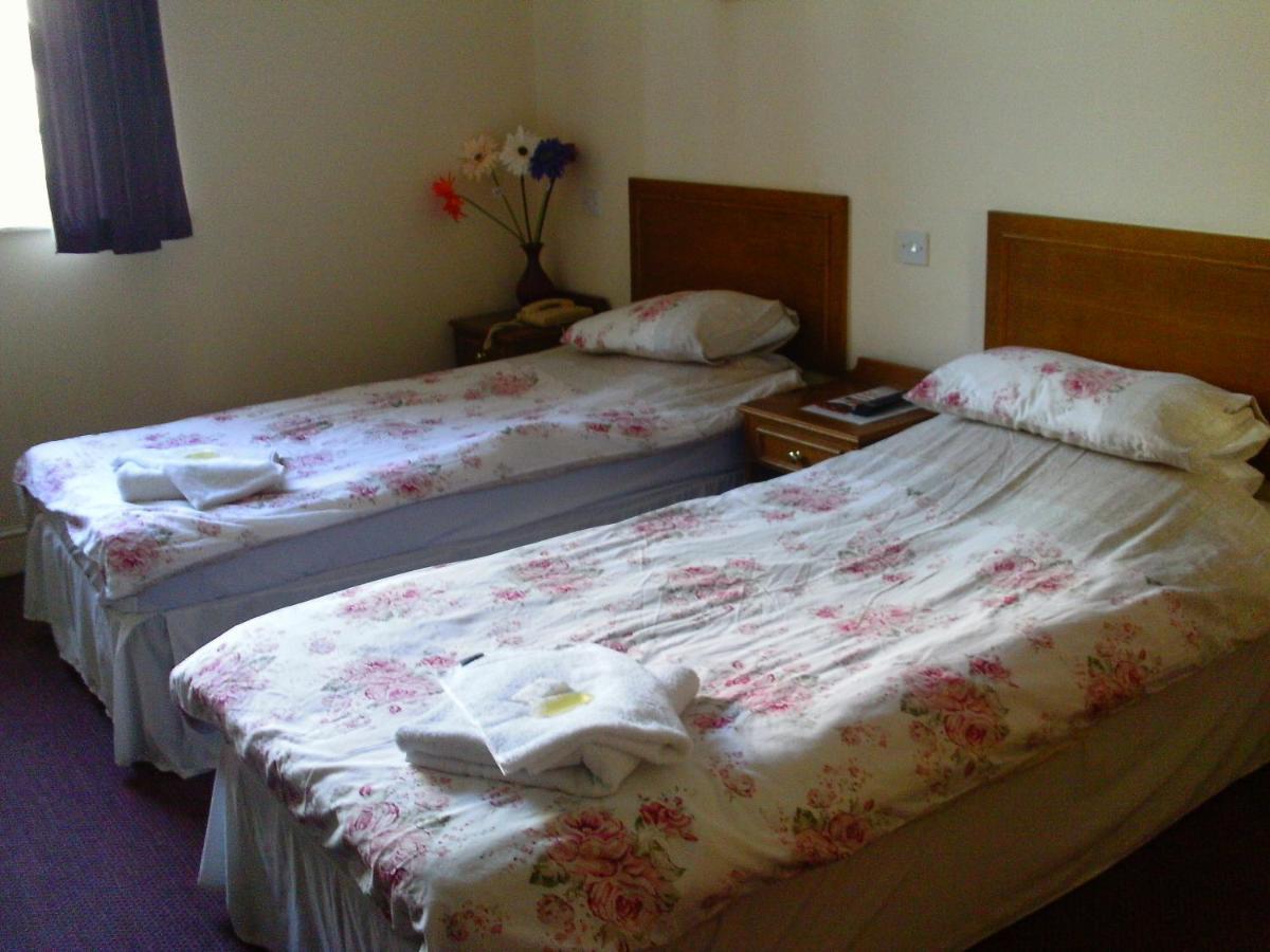 The Windmill Hotel Alford  Стая снимка